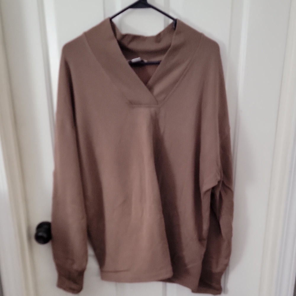 Athleta Cocoa V-Neck Long Sleeve Top